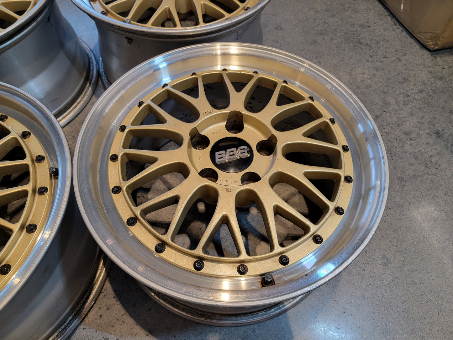 BBS LM 5X114.3 17x8 17x9 +40 LM075 LM074 Staggered Set of 4 Gold